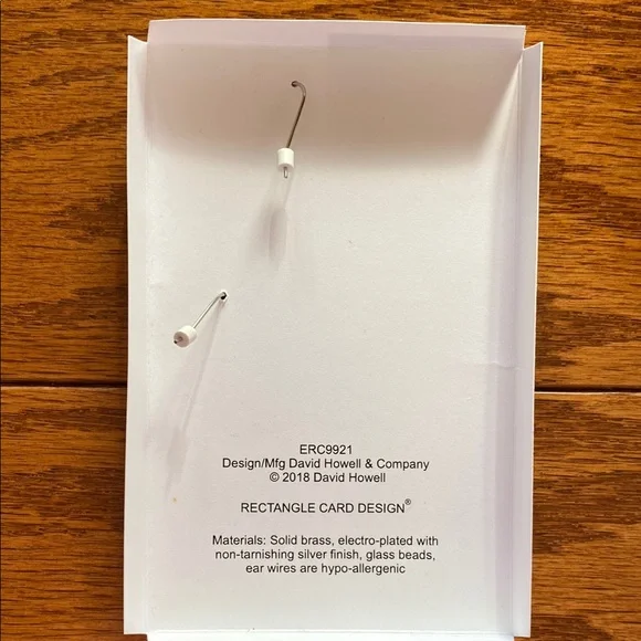 St. Paul's Cathedral-inspired Earrings with Red Gem NIB - Picture 4 of 4